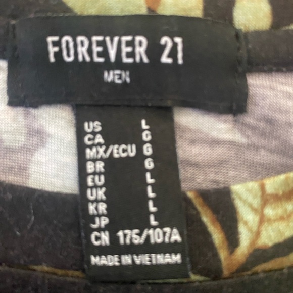 Forever 21 Classic Floral Print Short Sleeve Shirt (Size:L, Color:Black/Multi) - Picture 3 of 4